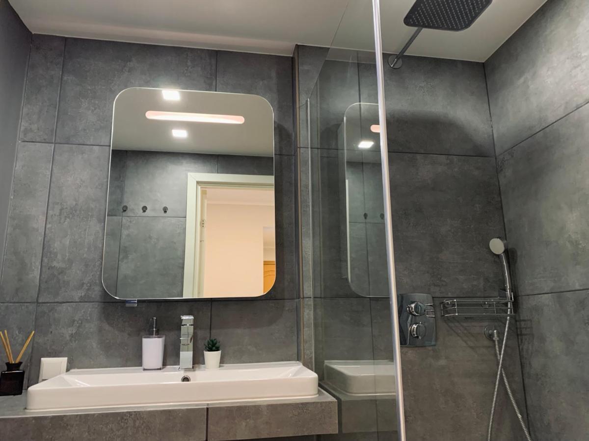 You'Ll Love This Large Apartment! Free Parking! Tallin Zewnętrze zdjęcie